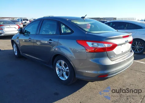 2014 Ford Focus Se z USA, uszkodzony, nr VIN 1FADP3F22EL161808